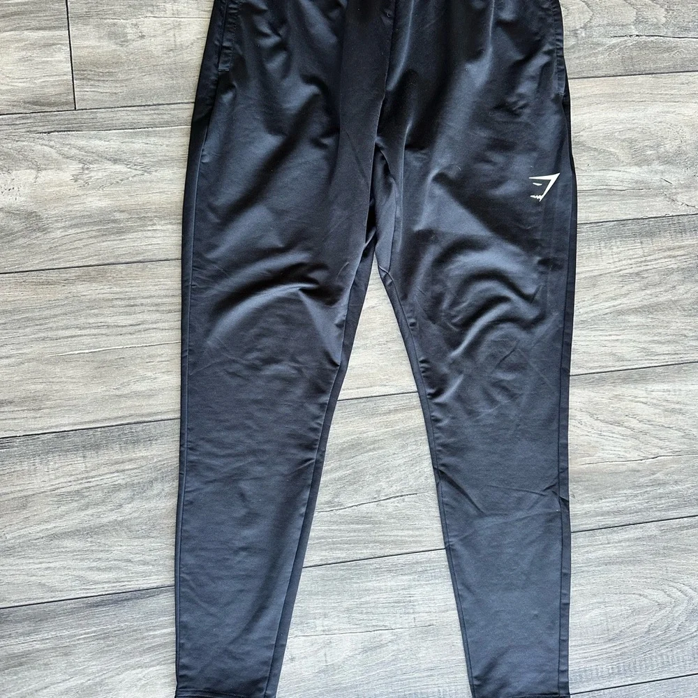 Gymshark Men’s Joggers Medium - Picture 2 of 9